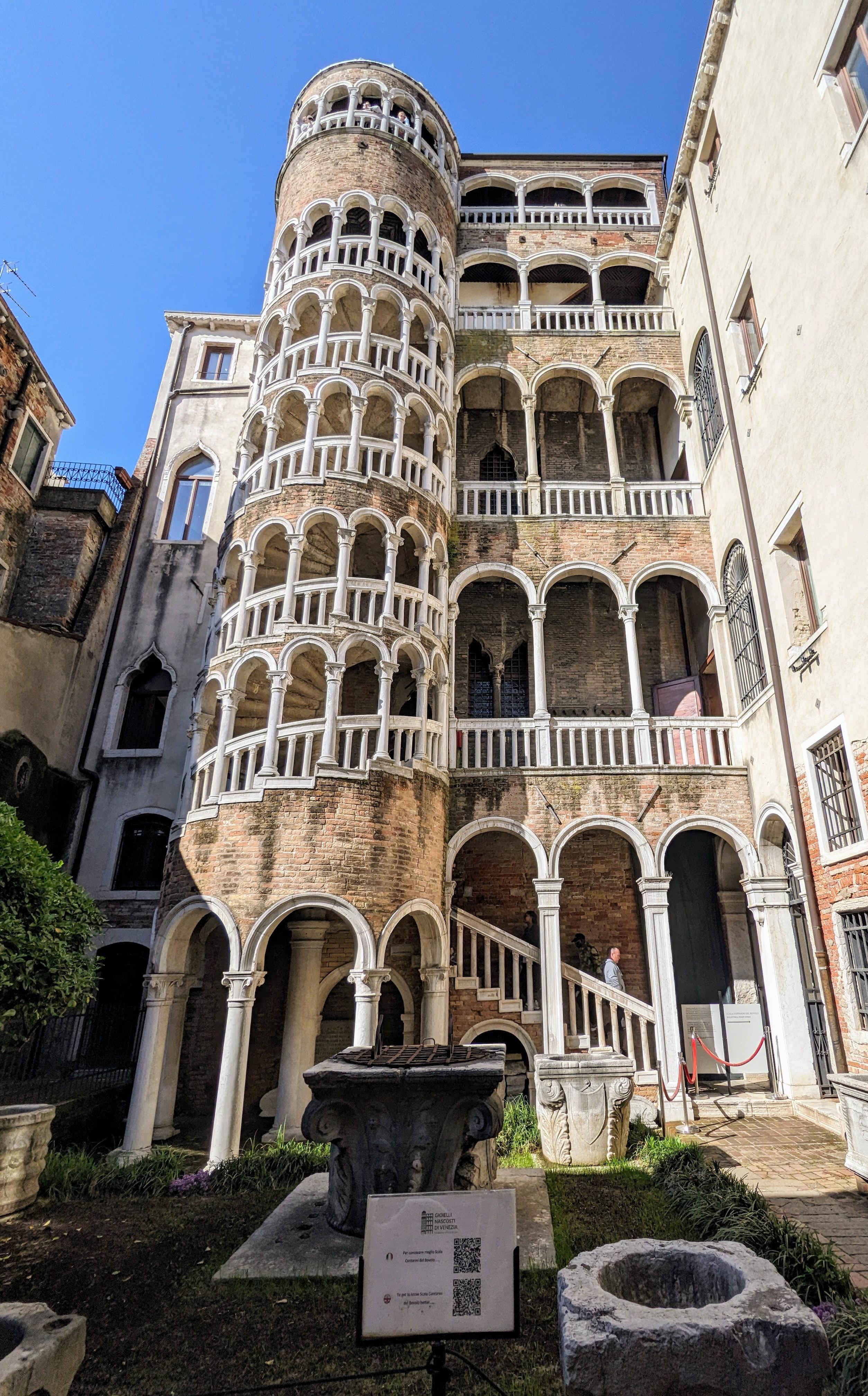 Palazzo Contarini del Bovolo, Venice